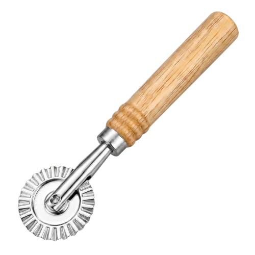 Pastry Wheel Cutter with Wooden Handle