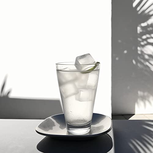 Ice Cube Tray with Lids, Small Silicone Molds for Cocktails & Drinks - color: Black