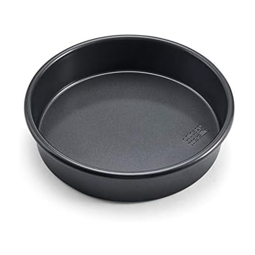 Chicago Metallic 9 Inch Round Cake Pan - size: Single Pan (9-Inch)