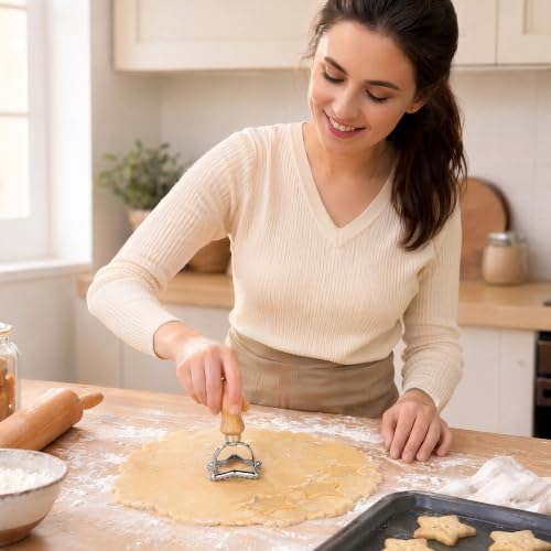 Star Cookie Stamp Cutter, Wood Handle Fluted Edge Ravioli Press - color: Star Shaped