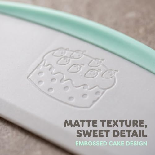 Plastic Pastry Bench Scraper Chopper Cake Cutter with Measuring Scale Multipurpose Kitchen Gadget Pizza Cutters for Cooking Baking Bread and Pizza Dough Kitchen and Dining