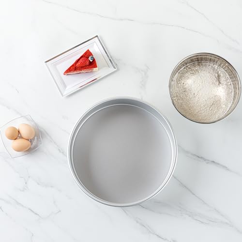 Restaurantware-Met Lux 12 x 3 Inch Straight-Sided Baking Tin, 1 Round Cake Pan - Oven-Ready, Freezable, Anodized Aluminum Round Baking Pan, Greaseproof, For Layer Birthday Cake - size: 12 x 3 inch