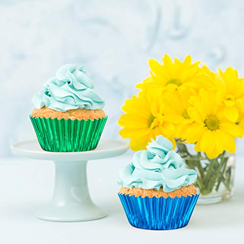 Sumind 200 Pieces Foil Cupcake Liners Metallic Standard Size 2 Inch Baking