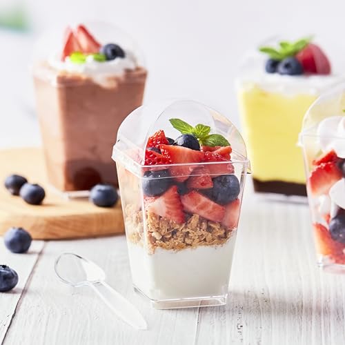 Kucoele 50 Pack 5 oz Dessert Cups with Lids and Spoons