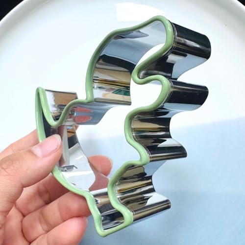 LUBTOSMN 7 Piece Dinosaur Cookie Cutters Set, Silicone Rim Baking Set