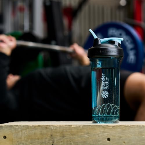 BlenderBottle ProSeries Tritan Shaker Bottle 28 oz Black/Blue - color: Black/Blue, size: 28 Ounces