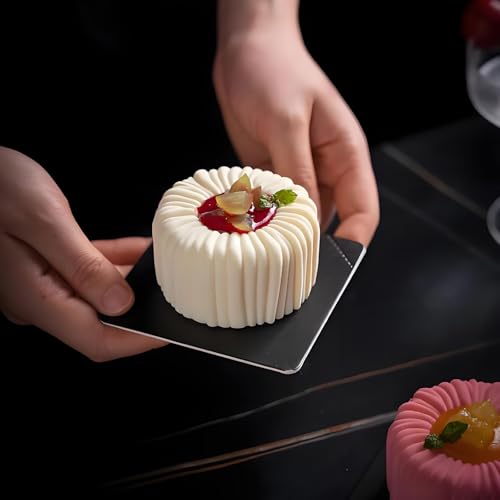 6-Cavity Silicone Mousse Cake Mold, Fluted Round Design, 29.5x17.2cm - color: White-QY193