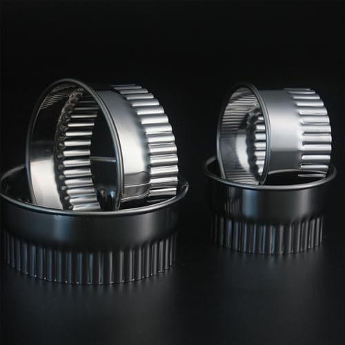 Stainless Steel Cookie Cutters Set of 4, Fluted Edge Round Pastry Cutters(Size: 1.8",2",2.6",3")