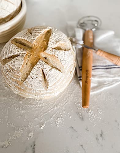 Frieling Bread Lame Dough Scoring Blade w/Extra Blades and Cover, 7.5 Inch, Natural Wood Handle
