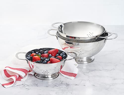 Le Creuset Set of 3 Stackable Colanders - style: Colanders