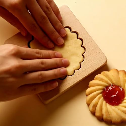 Carved Wooden Gingerbread Cookie Mold,3D Wooden Baking Mold Cookie Biscuit Press Stamp Molds,Cookie Cutter,Cookie Stamp,DIY Biscuit Stamp Mould for Halloween Thanksgiving Christmas(Round) - color: Round