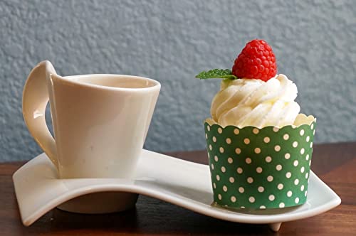 Paper Baking Cups (Polka Dots), Greaseproof Disposable Cupcake Liners (Green, Large Cups (50-Pack)) - color: Green