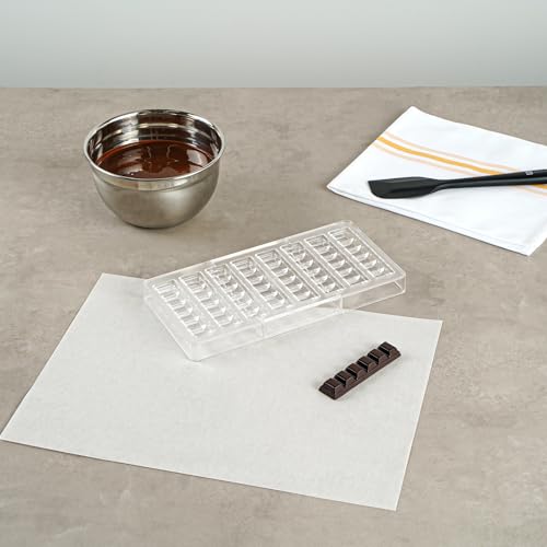 Restaurantware-Pastry Tek 10.8 x 5.3 Inch Chocolate Bar Mold, 1 Dishwashable Chocolate Mold - 8 Cavities, Freezable, Clear Polycarbonate, For Protein and Energy Bar, Candy, Easy To Release