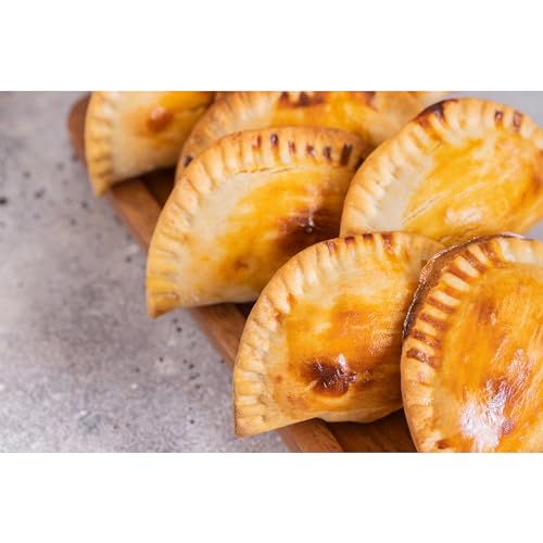 HIC Kitchen Grande Empanada Maker, Dough Press for Large Empanadas Raviolis Pierogis Turnovers and Dumplings - style: Grande Pierogi Press