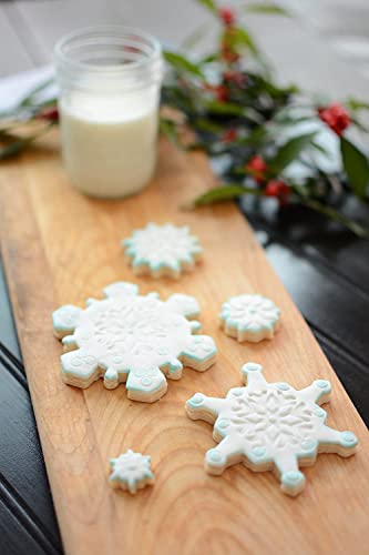 R&M Snowflake Plastic Biscuit & Cookie Cutters 5-Piece Set - Blue & White Nesting Snowflake Cutters 1.375" to 4.25" for Christmas & Winter Baking - style: Snowflake