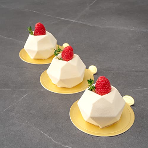 Restaurantware-Pastry Tek 8 Cavities Diamond Mold, 1 Oven-Ready Baking Mold - Flexible, Freezable, White Silicone Chocolate Mold, Easy Release, For Baking Treats