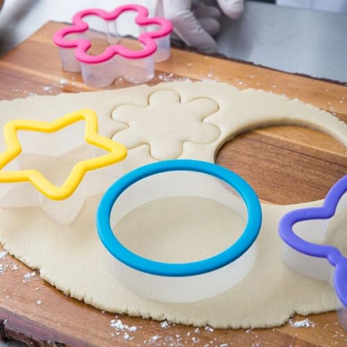 Wilton Comfort Grip Cookie Cutter Set, Assorted, 4-Piece