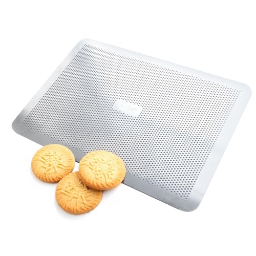 GOBEL - Aluminum Flat Perforated Baking Sheet - 15 3/4" x 11 13/16" - Durable and Versatile