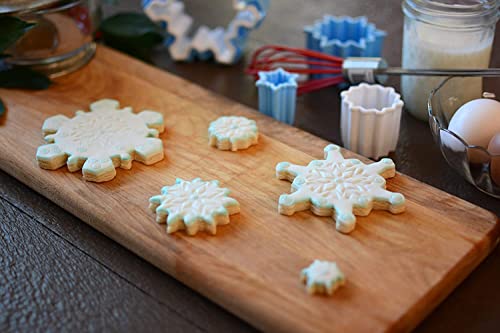 R&M Snowflake Plastic Biscuit & Cookie Cutters 5-Piece Set - Blue & White Nesting Snowflake Cutters 1.375" to 4.25" for Christmas & Winter Baking - style: Snowflake