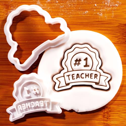 BAKERLOGY Number 1 Teacher Badge Mini Cookie Cutter & Stamp Set – Award Ribbon Fondant Embosser for Cookies, Cupcake Toppers, Biscuit Decorating, Teacher Appreciation, Thank You, School, Graduation