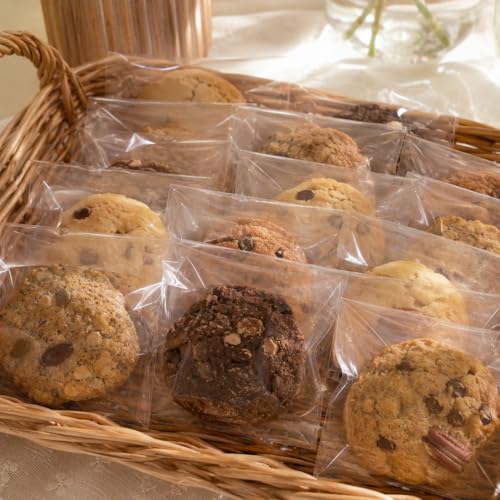 EKAPACKAGING Clear 5x7 Inches 200Pcs Self Sealing Cellophane Cookie Bags Christmas Treat Individual Party Favor Bag Plastic Sealable Small Goodie Cello Snack Gift Packaging with Seal - color: Clear, size: 5"x7" (200 Count)