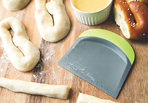 Fox Run Dough and Bowl Scraper, 4.75" Flat Edge Bench Scraper, Green - style: Flat Edge Scraper