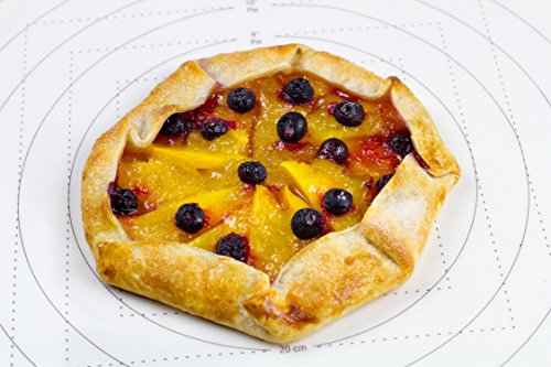 Round Silicone Pastry Mat, 17.75-Inch Diameter, Dough Rolling Mat with Inch and Centimeter Measurement Guides - size: 17.75 in Diameter