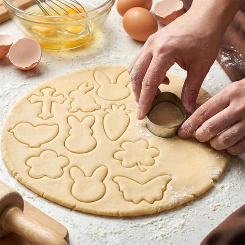 Easter Cookie Cutter Set, 12 Pieces Easter Bunny Cookie Cutter Set for Baking - Carrot, Bunny Face, Leaf, Egg, Flower, Butterfly Shapes Holiday Themed Party Supplies