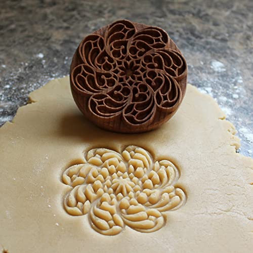 Large Wood Cookie Stamp, 3.1 inch (Milan Duomo CS8-015) - color: Milan Duomo CS8-015