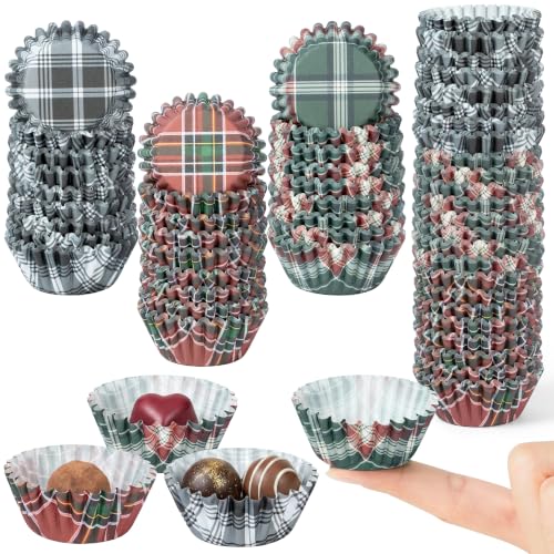 COcnny 600pcs Christmas Buffalo Plaid Mini Cupcake Liner, Small Muffin Wrap - style: Mini Christmas Plaid