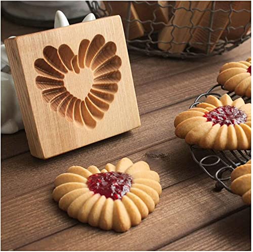 Carved Wooden Gingerbread Cookie Mold,3D Wooden Baking Mold Cookie Biscuit Press Stamp Molds,Cookie Cutter,Cookie Stamp,DIY Biscuit Stamp Mould for Halloween Thanksgiving Christmas(Squirrel) - color: Squirrel