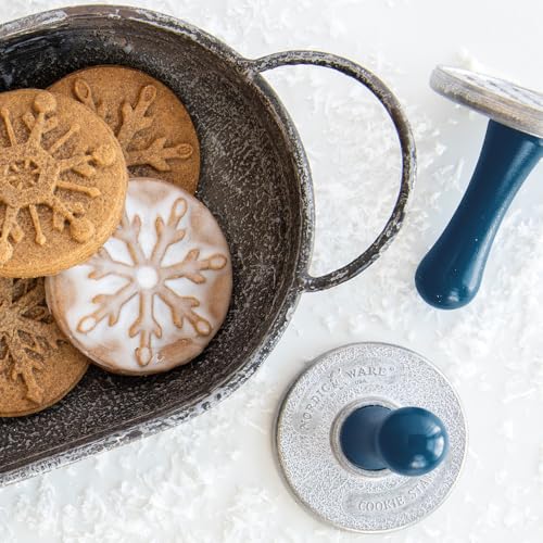 Nordic Ware Snowflake Cookie Stamps (Set of 3), Sturdy Cast Aluminium Cookie Stamp Set, Cookie Press Set Made in the USA, Sturdy and Durable Biscuit Maker Press Set - style: Snowflake