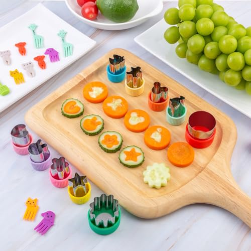Nifogo Fruit Cutters Shapes for Kids 22 Pcs - color: C-Green Red 22pcs