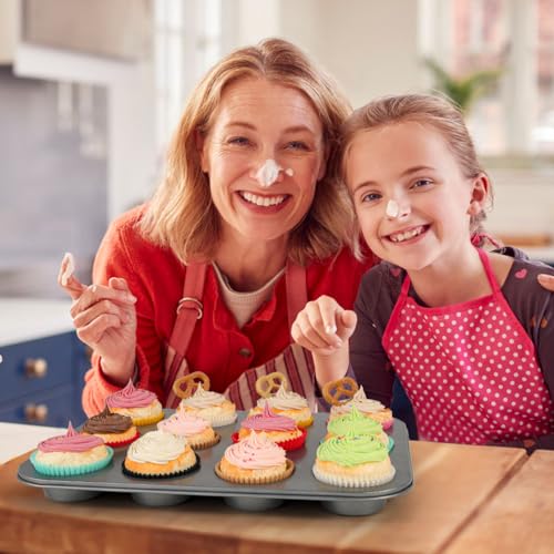 Caperci Standard Cupcake Liners for Baking Paper Muffin Liners Cups 200pcs - color: Natural
