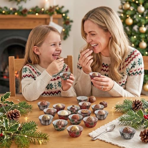 COcnny 600pcs Christmas Buffalo Plaid Mini Cupcake Liner, Small Muffin Wrap - style: Mini Christmas Plaid