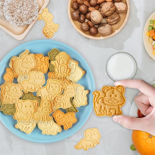 8PCS Forest Animal Cookie Cutters Set 3D Cookie Mold Plastic Cookie Stampers with Cute Cartoon Shapes for Biscuit Fondant Snacks Cheese Baking