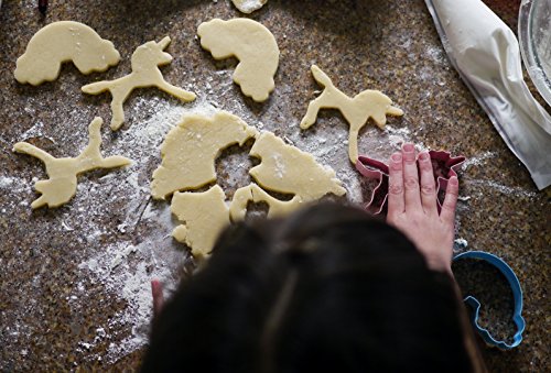 Handstand Kitchen 2-piece Cookie Cutter Set - Rainbow and Unicorn - color: Rainbow