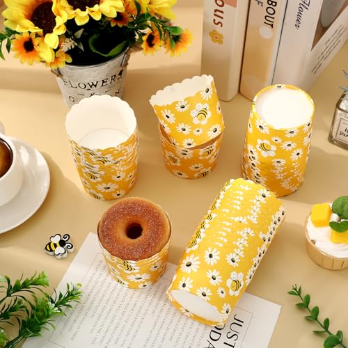 FYSUIMU 100Pcs Bee Paper Baking Cups Yellow White Bee Daisy Cupcake Wrappers Summer Scalloped Edge Cupcake Muffin Cases Disposable for Dessert Decoration - style: Bee