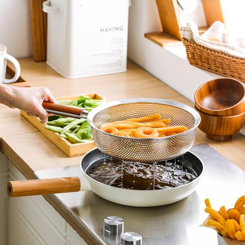 Stainless Steel 304 Strainer Scoop with Wooden Handle, Self-Draining Solid Base - Ideal for Kitchen, Pasta, Fruit, and Vegetables - 7.1in - color: Caliber-7.1in