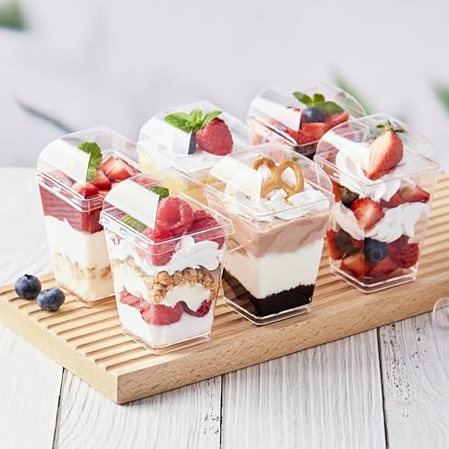 Kucoele 50 Pack 5 oz Dessert Cups with Lids and Spoons