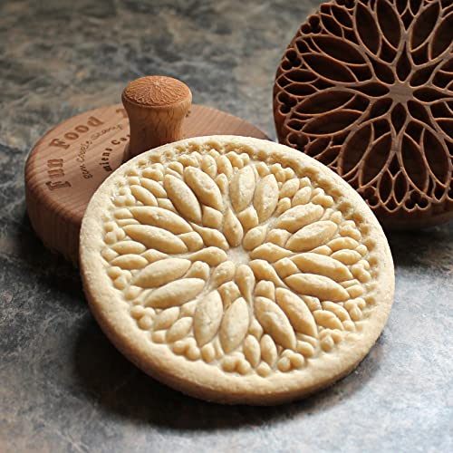 Large Wood Cookie Stamp, 3.1 inch (Amiens Cathedral CS8-019) - color: Amiens Cathedral CS8-019