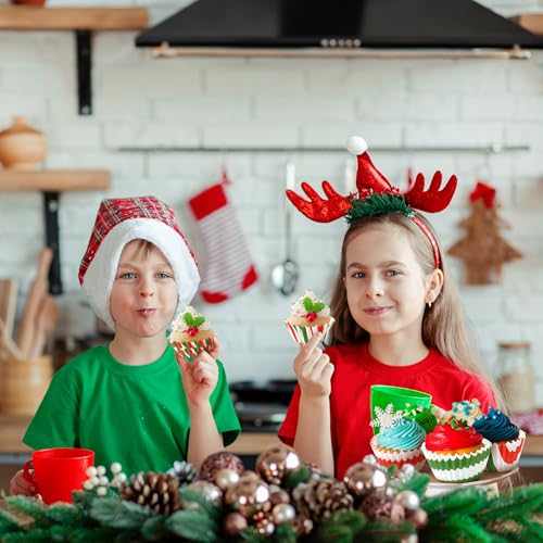COcnny Christmas Mini Cupcake Liners - 600pcs Merry Christmas Candy Baking Cups Muffin Cupcakes Wrappers, Xmas Tree Santa Disposable Chocolate Cake Wrap Making Supplies for Xmas Eve Party (10 Styles) - style: Mini Xmas Candy