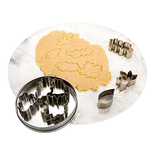 Restaurantware Pastry Tek 7-Piece Leaf Cookie Cutters 1 In Tin Box Autumn Cookie Cutters - Mulitple Shapes Precise Outlines Metal Fall Cutter Set For Creating Different Sized Cookies