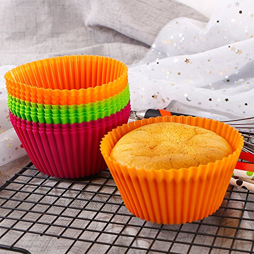 Webake Silicone Baking Cups, 4.3 nch Jumbo Nonstick Cupcake Liners 12-Pack - size: 4.3"