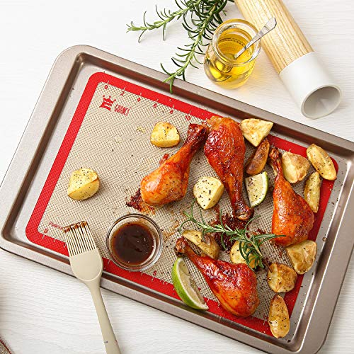 GUANCI Silicone Baking Mat Set of 4, 2 Medium 16.5"x11.6", 1 Small 11.8"x8.4", 1 Piece 9" Round, All Mats 0.7mm Thick, Food Grade Non-Stick Reusable Baking Mats for Pizza, Bread, Pastry, Macarons - color: B-4Red