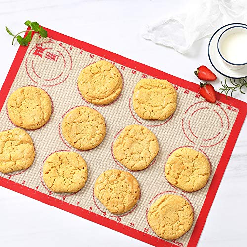 GUANCI Silicone Baking Mat Set of 4, 2 Medium 16.5"x11.6", 1 Small 11.8"x8.4", 1 Piece 9" Round, All Mats 0.7mm Thick, Food Grade Non-Stick Reusable Baking Mats for Pizza, Bread, Pastry, Macarons - color: B-4Red