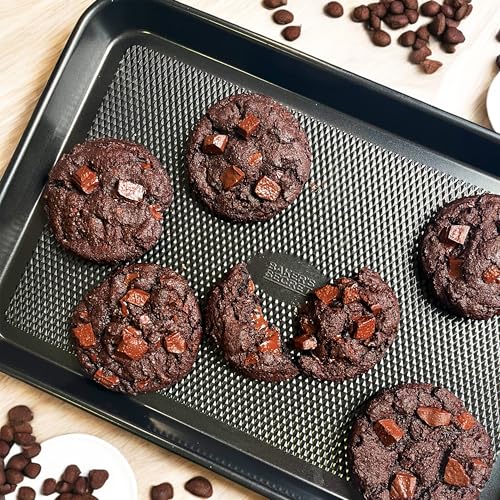 Baker's Secret Baking Sheet Pan Set, 2x Cookie Sheets for Oven 13.8x10', Diamond Texture Premium Air Flow Circulation, Baking Trays, Extra Thick 0.6mm Diamond Base PFOA, PFOS, PTFE and PFAS free - color: Black, size: 2 Pack Quarter Sheet